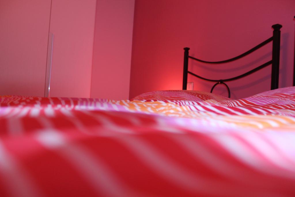 Rooms Of Love Pavia Oda fotoğraf
